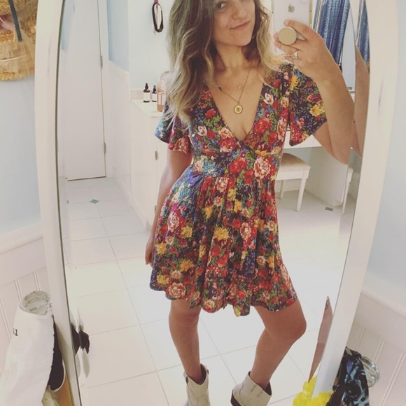 Meet your Posher, Jenna - Picture 2 of 5